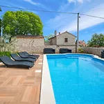 Ulika-4 By Interhome Apartman *