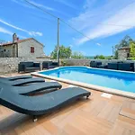 Ulika-4 By Interhome Apartman *