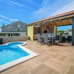 Ulika-4 By Interhome Apartman