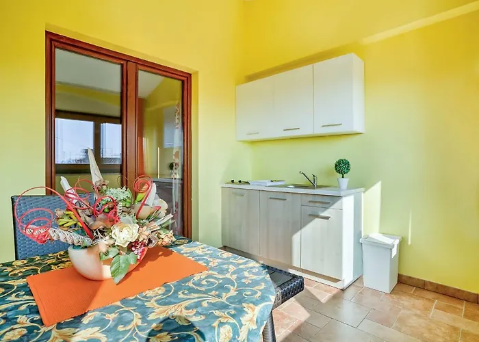 Apartment Ulika-4 By Interhome Tar-Vabriga